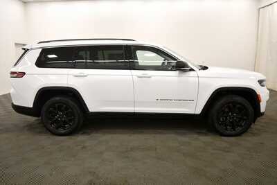 2023 Jeep Grand Cherokee L, $28995. Photo 9