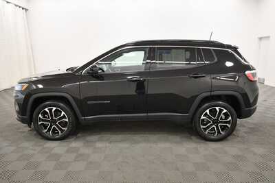 2023 Jeep Compass, $21999. Photo 4