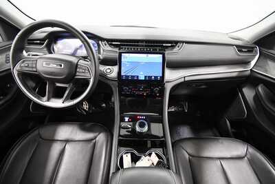 2021 Jeep Grand Cherokee L, $27999. Photo 3