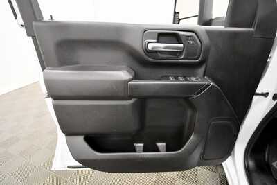 2024 Chevrolet 2500 Crew Cab, $42750. Photo 11