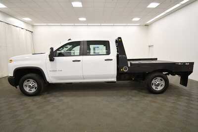 2024 Chevrolet 2500 Crew Cab, $42750. Photo 4