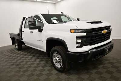 2024 Chevrolet 2500 Crew Cab, $42750. Photo 9