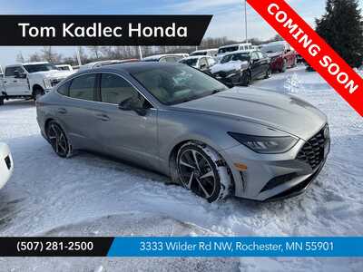 2021 Hyundai Sonata, $19950. Photo 1