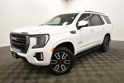2022 GMC Yukon, $55999. Photo 2