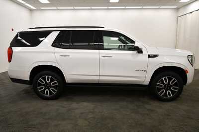 2022 GMC Yukon, $55999. Photo 9