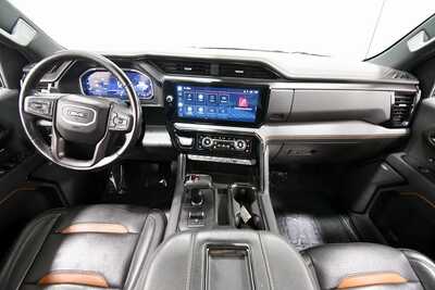 2022 GMC 1500 Crew Cab, $48999. Photo 3