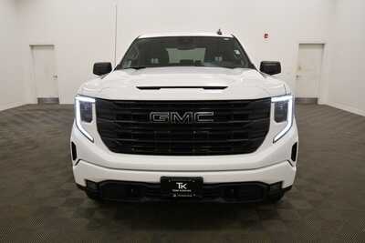 2023 GMC 1500 Crew Cab, $43999. Photo 11