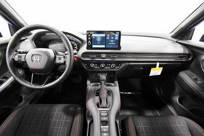 2025 Honda HR-V, $27499. Photo 3