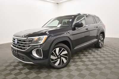 2025 Volkswagen Atlas, $38499. Photo 2