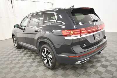 2025 Volkswagen Atlas, $38499. Photo 5