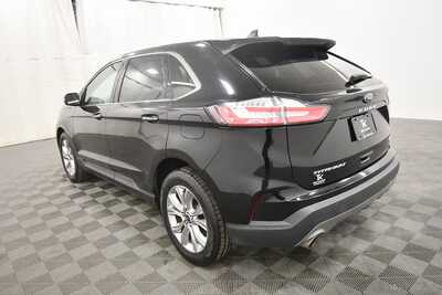 2022 Ford Edge, $25999. Photo 5