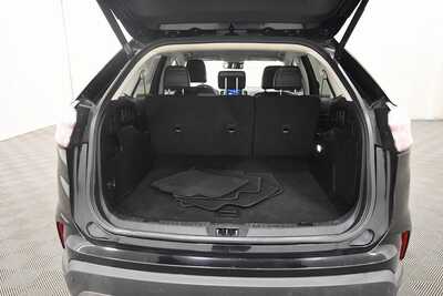 2022 Ford Edge, $25999. Photo 7