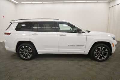 2023 Jeep Grand Cherokee L, $33999. Photo 9