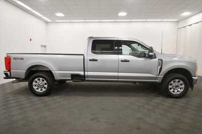 2023 Ford F-250SD, $43999. Photo 9