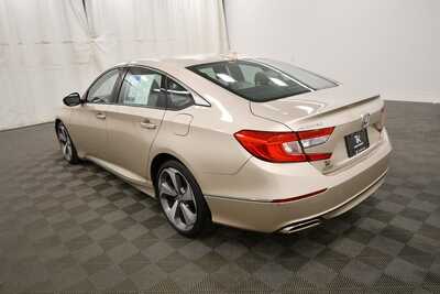 2020 Honda Accord, $27999. Photo 5