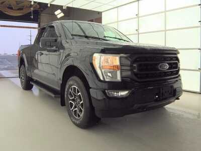 2021 Ford F-150, $29672. Photo 2