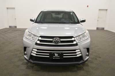 2017 Toyota Highlander, $18499. Photo 11