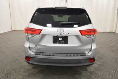 2017 Toyota Highlander, $18499. Photo 6