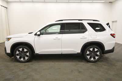 2026 Honda Pilot, $50082. Photo 4