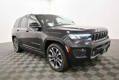 2023 Jeep Grand Cherokee, $31499. Photo 10