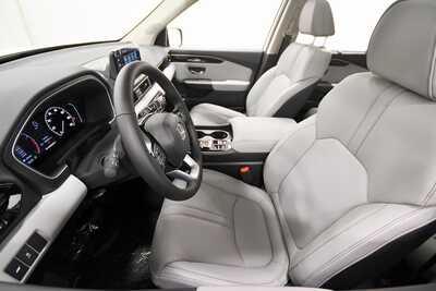 2025 Honda Pilot, $51550. Photo 11
