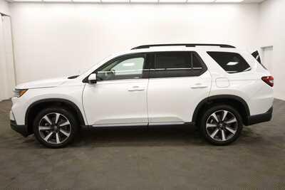 2025 Honda Pilot, $51550. Photo 4