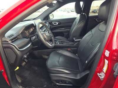 2023 Jeep Compass, $21499. Photo 3