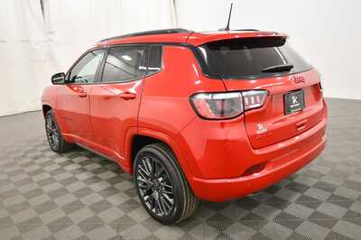 2023 Jeep Compass, $19995. Photo 5