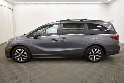 2025 Honda Odyssey, $39455. Photo 4