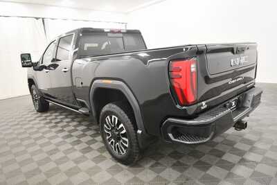 2024 GMC 2500 Crew Cab, $72499. Photo 5