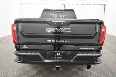 2024 GMC 2500 Crew Cab, $72499. Photo 6