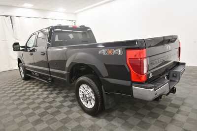 2022 Ford F350 Crew Cab, $49994. Photo 4