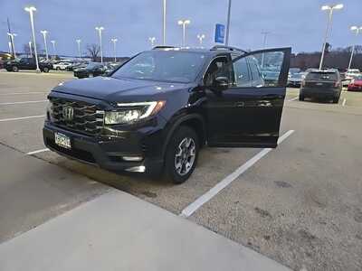 2023 Honda Passport, $34999. Photo 2