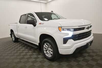 2022 Chevrolet 1500 Crew Cab, $35999. Photo 10