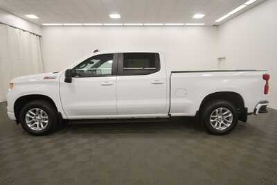 2022 Chevrolet 1500 Crew Cab, $35999. Photo 4