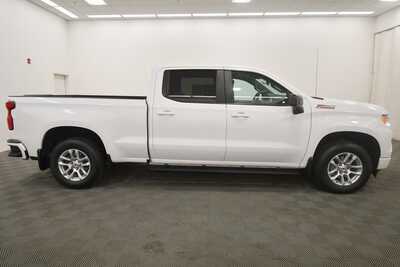 2022 Chevrolet 1500 Crew Cab, $35999. Photo 9