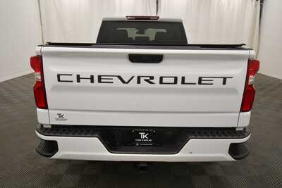 2022 Chevrolet 1500 Crew Cab, $34999. Photo 6