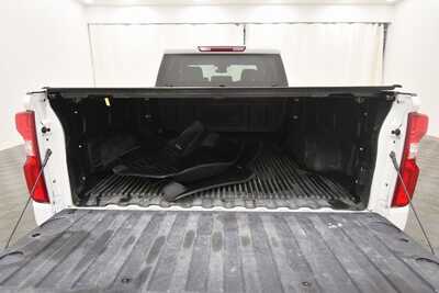 2022 Chevrolet 1500 Crew Cab, $34999. Photo 7
