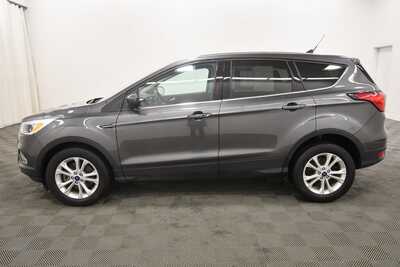 2019 Ford Escape, $12499. Photo 4