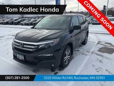2016 Honda Pilot, $17999. Photo 1