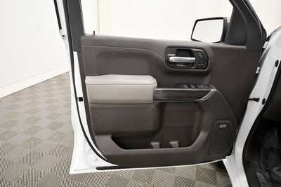 2020 Chevrolet 1500 Crew Cab, $30995. Photo 11