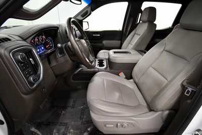 2020 Chevrolet 1500 Crew Cab, $30995. Photo 12