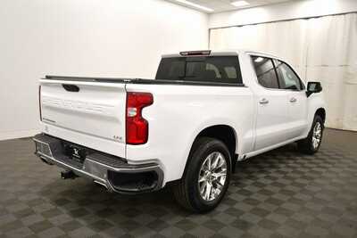 2020 Chevrolet 1500 Crew Cab, $30995. Photo 8