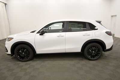 2026 Honda HR-V, $30284. Photo 4