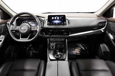 2023 Nissan Rogue, $24595. Photo 3