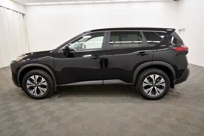 2023 Nissan Rogue, $22999. Photo 4