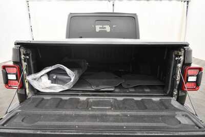 2020 Jeep Gladiator, $26499. Photo 7