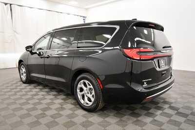 2024 Chrysler Pacifica, $33259. Photo 5