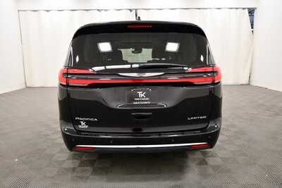 2024 Chrysler Pacifica, $33259. Photo 6