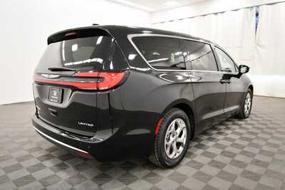 2024 Chrysler Pacifica, $33259. Photo 8